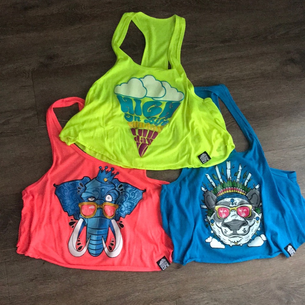 High on Life Tank Top Lot
